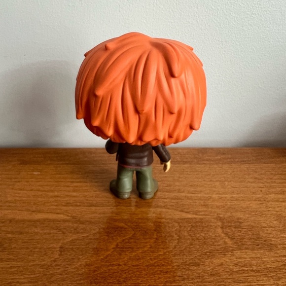Funko Pop Harry Potter Ron Weasley with Scabbers #44 Figure Collectible Toy - Picture 5 of 6
